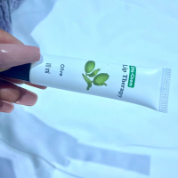 Lip therapy 